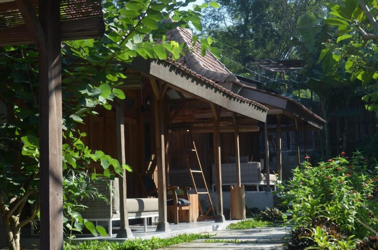 Villa Kayu ジョグジャカルタ エクステリア 写真